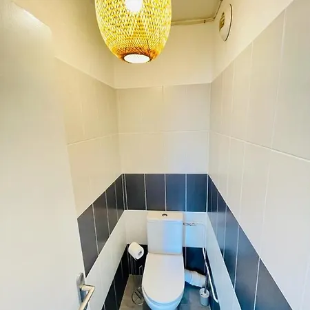 Bnb2You Private Room N2 In Roommate Appartment Design Near Switzerland Hébergement de vacances Annemasse